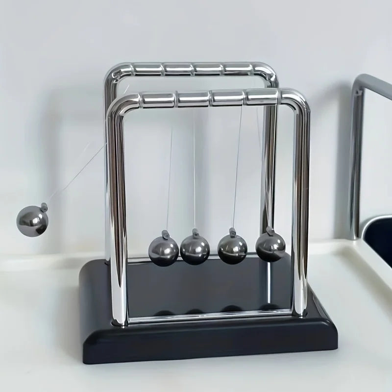 Elegant Newton's Cradle Balance Balls – Modern Desk Toy & Educational Office Decor